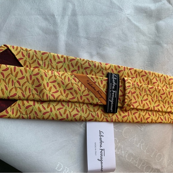 NWT Salvatore Ferragamo Yellow Chili Pepper Silk Tie. Graduation! Father's Day! - Picture 3 of 6